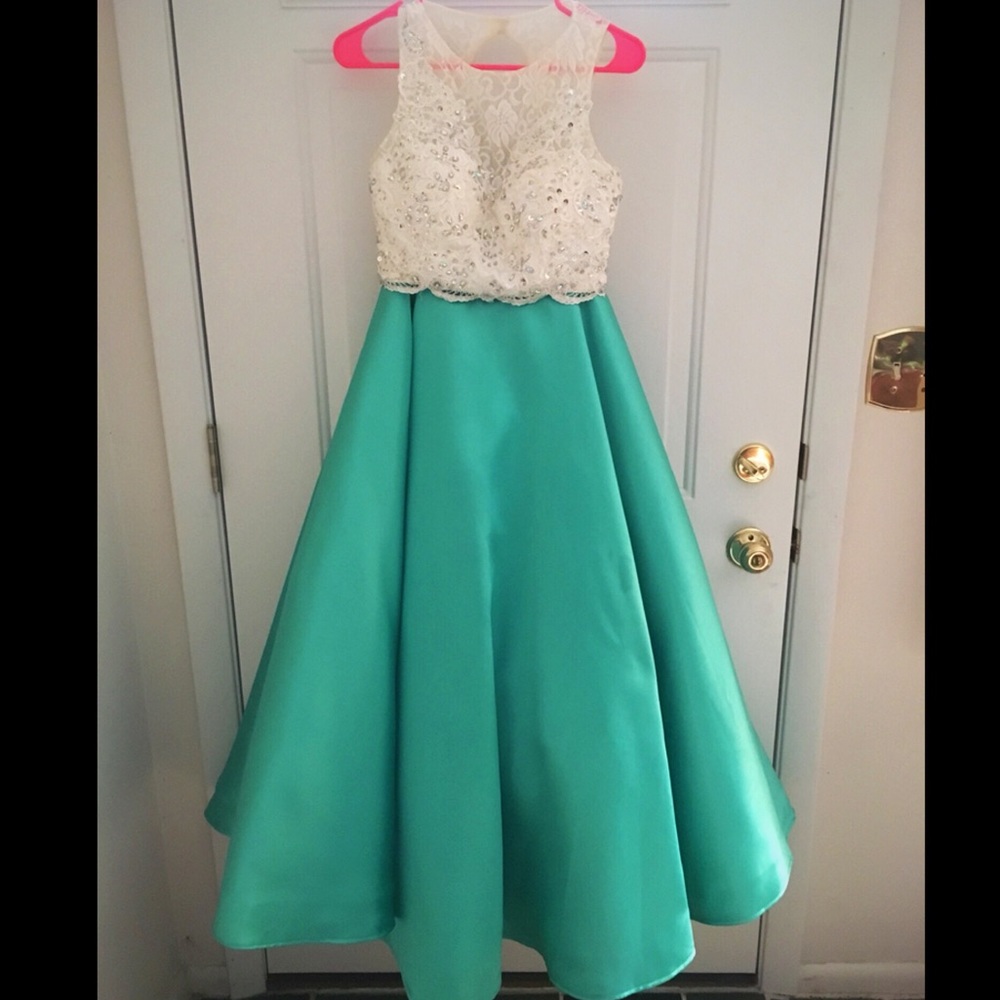Rachel Allen: Green and white two piece ball gown
